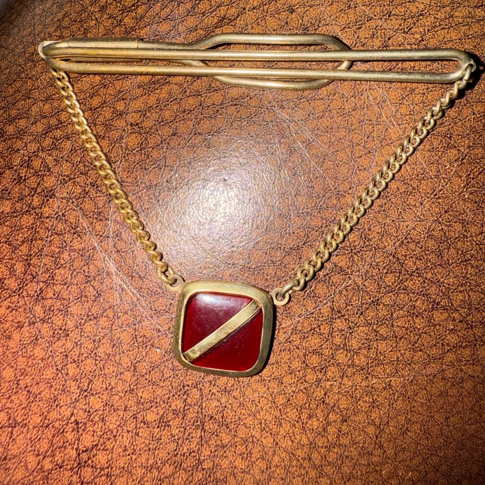 Goldtone and Red tie clip
